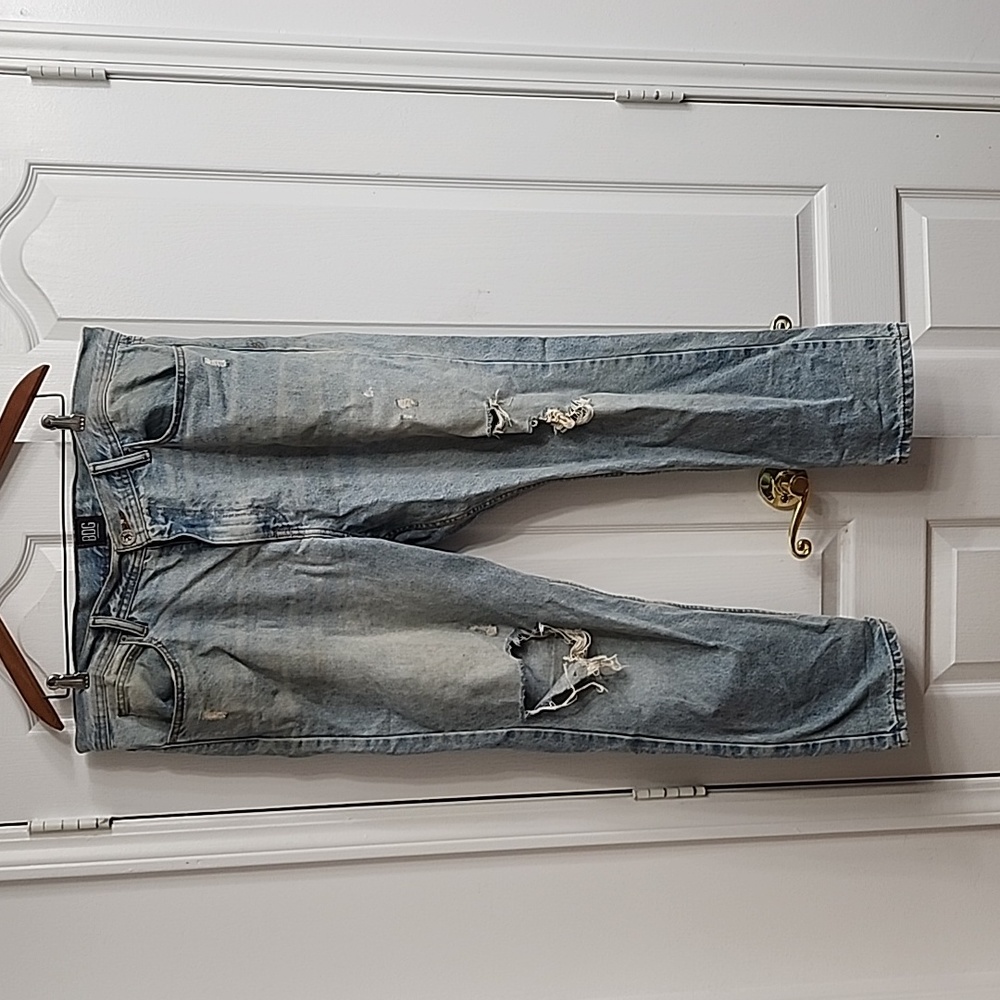 Urban Outfitters Slim Taper Ripped Jeans